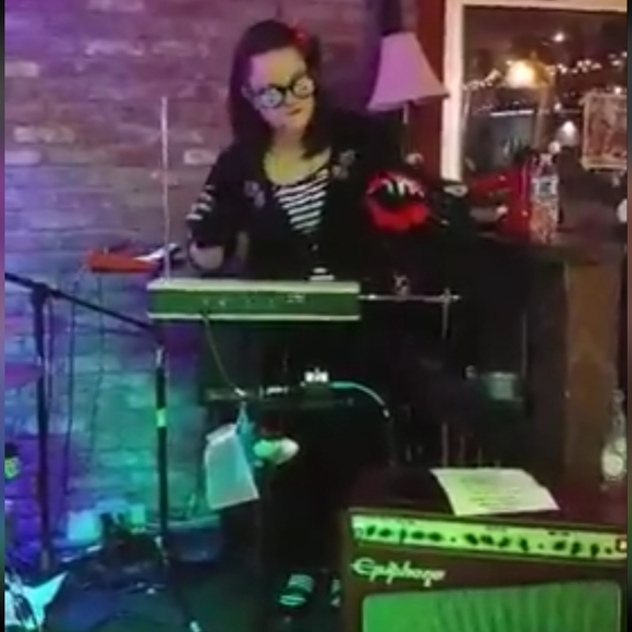 Meet your Posher, Lala ! πΊ - Picture 9 of 12